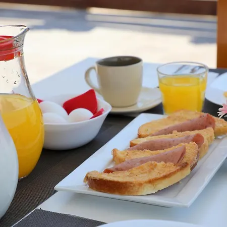 Downtown Hotel 3* Ksamil