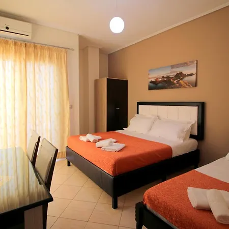 Hotell Downtown Hotel Ksamil
