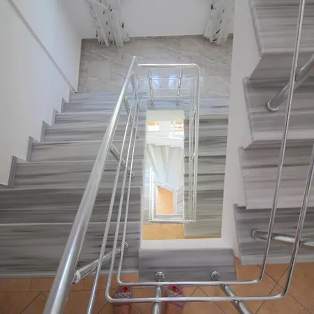 Downtown Hotel Ksamil
