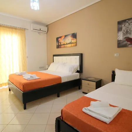 Downtown Hotel Отель Ксамил